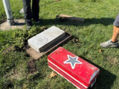 City of Remsen opens time capsule from 1976, plans to bury another one